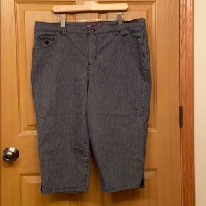 Final Sale! Gloria Vanderbilt Jean Capris Size 18W
